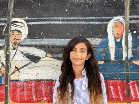 انتخاب الطالبة رغد العكة رئيسة لمجلس طلاب مدرسة السلام في عرعرة النقب